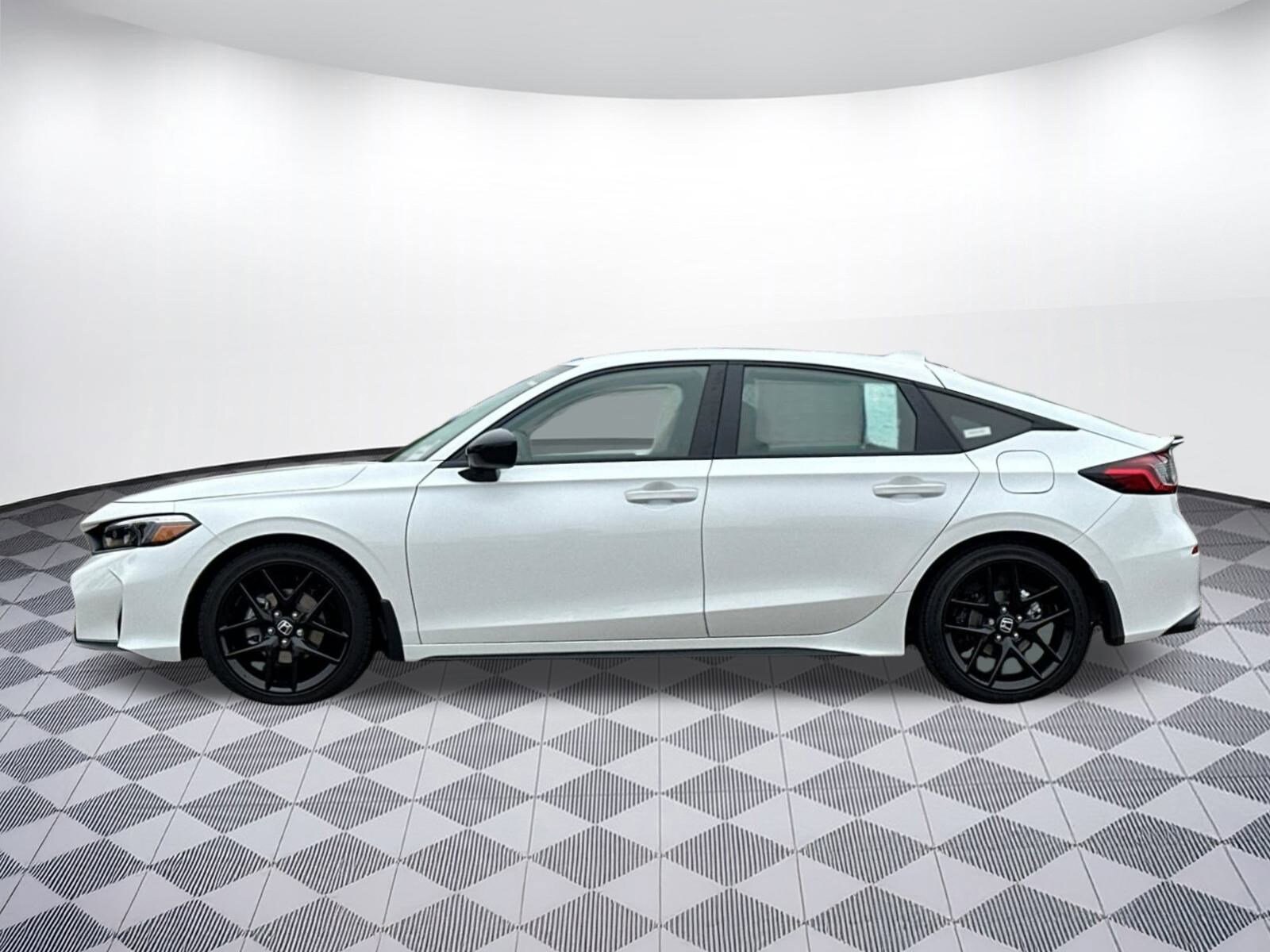 2025 Honda Civic Sport Hatchback photo 2