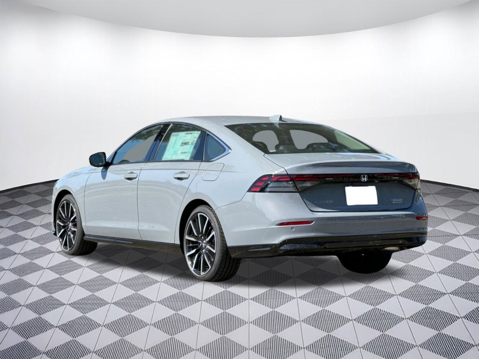 2025 Honda Accord Hybrid Touring photo 3