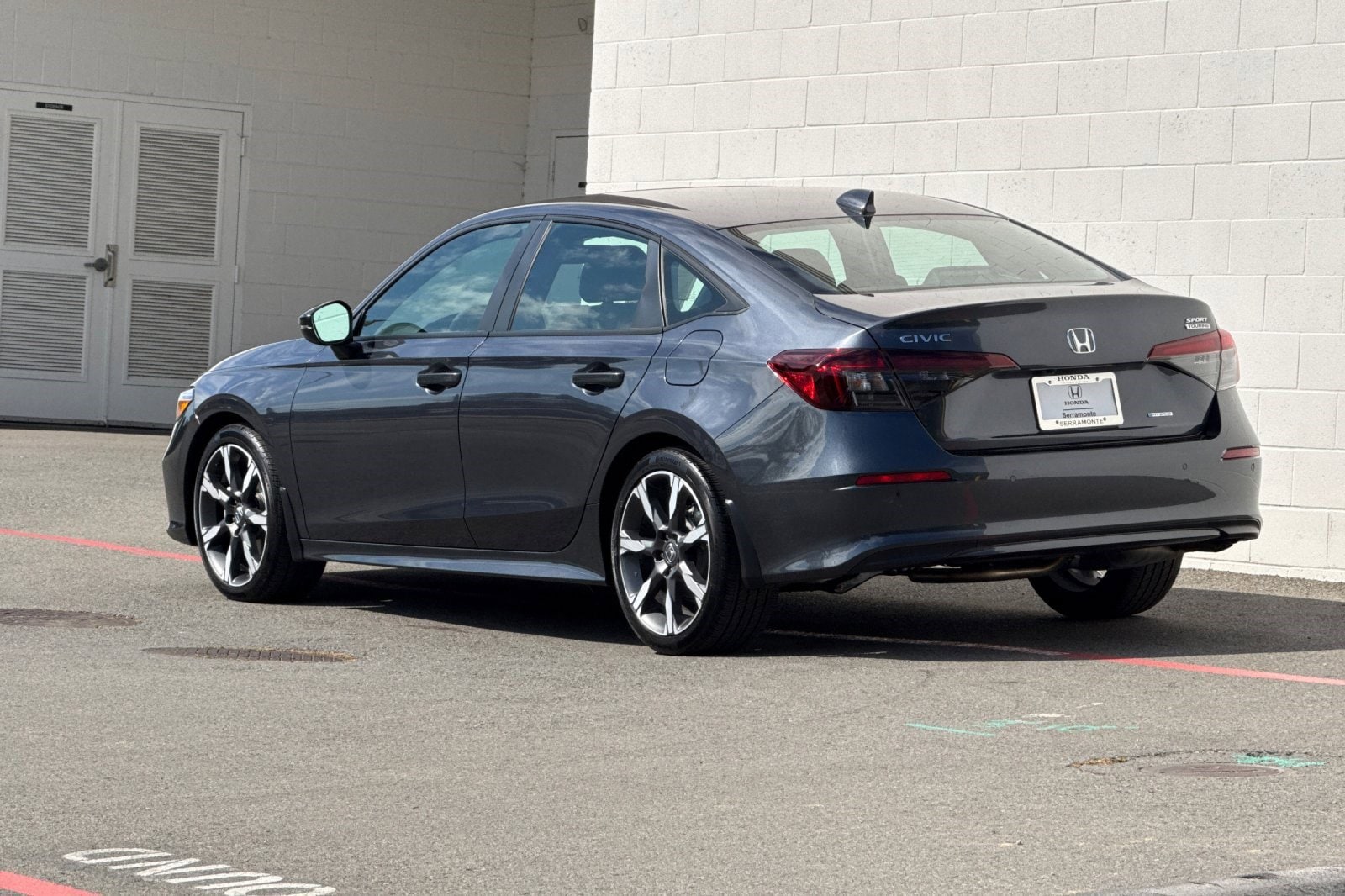 2025 Honda Civic Hybrid Sport Touring photo 2