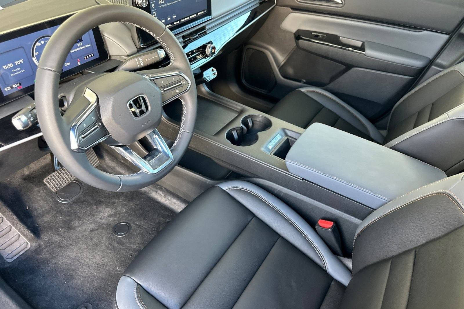 2025 Honda Prologue Touring photo 3