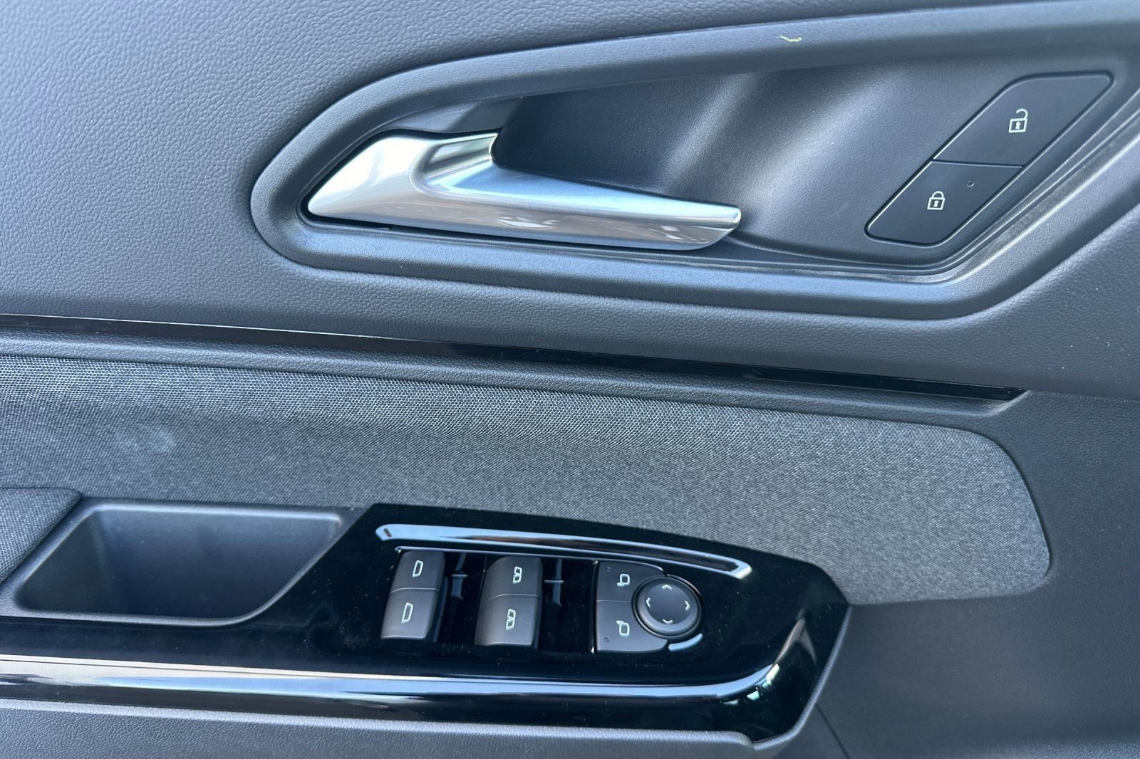 2025 Honda Prologue EX - Photo 28