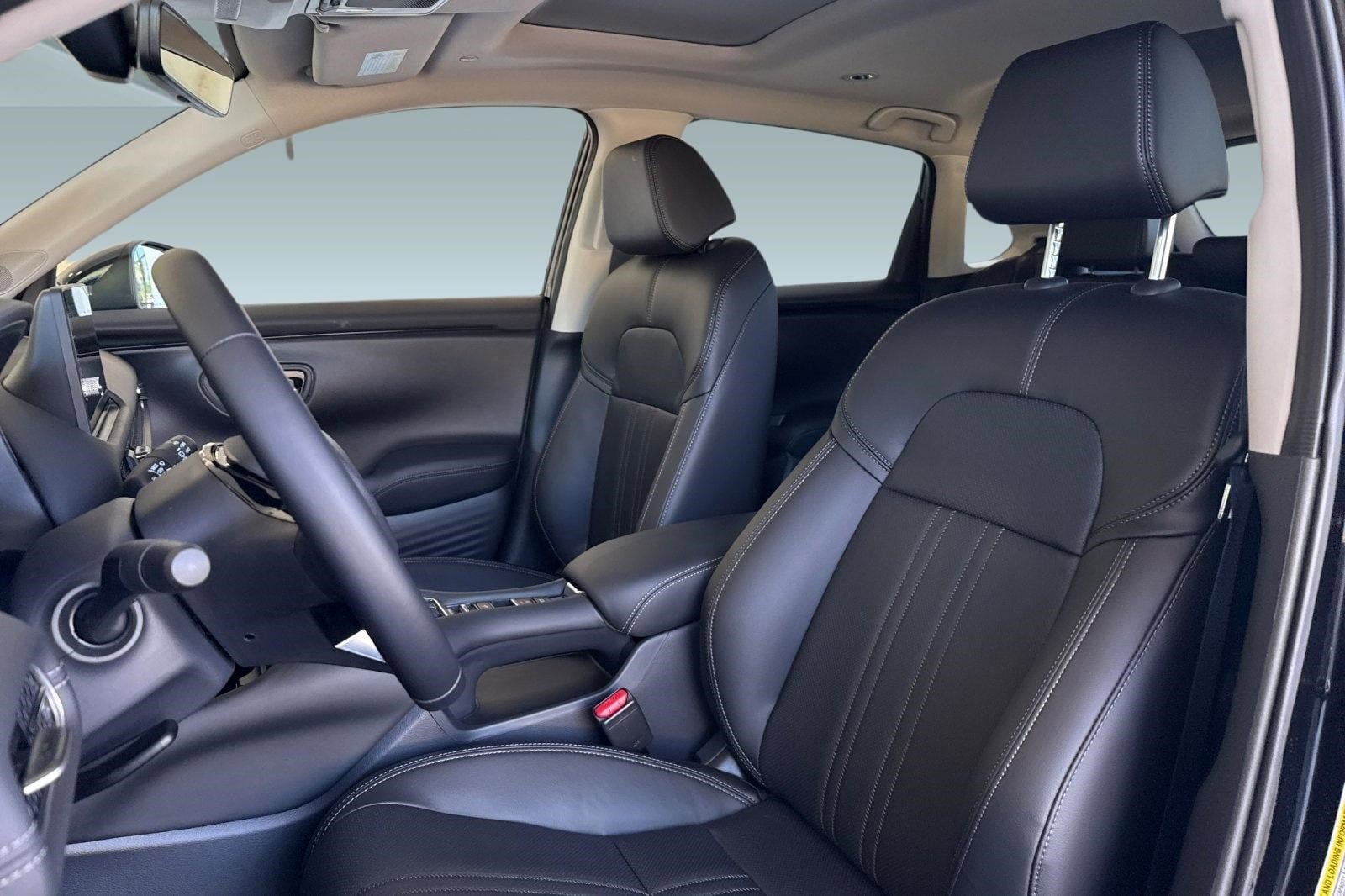 2026 Honda HR-V EX-L photo 4