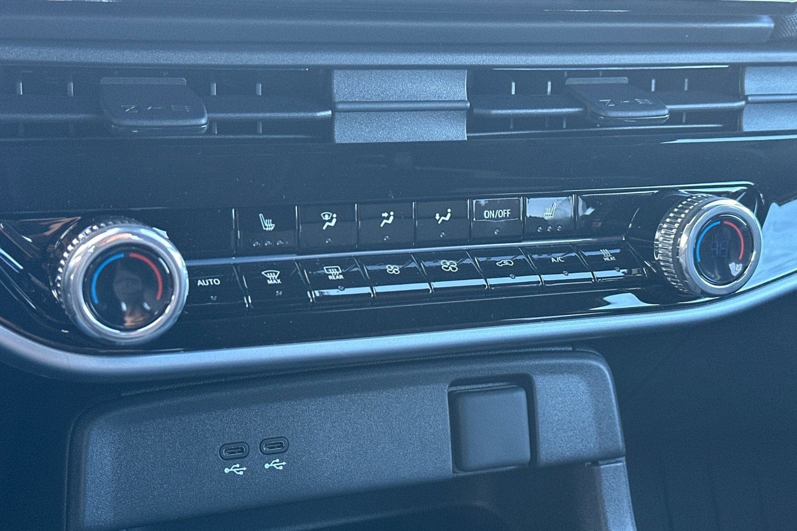 2025 Honda Prologue EX - Photo 18