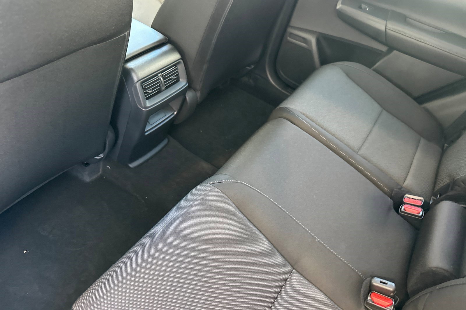 2026 Honda CR-V LX - Photo 15