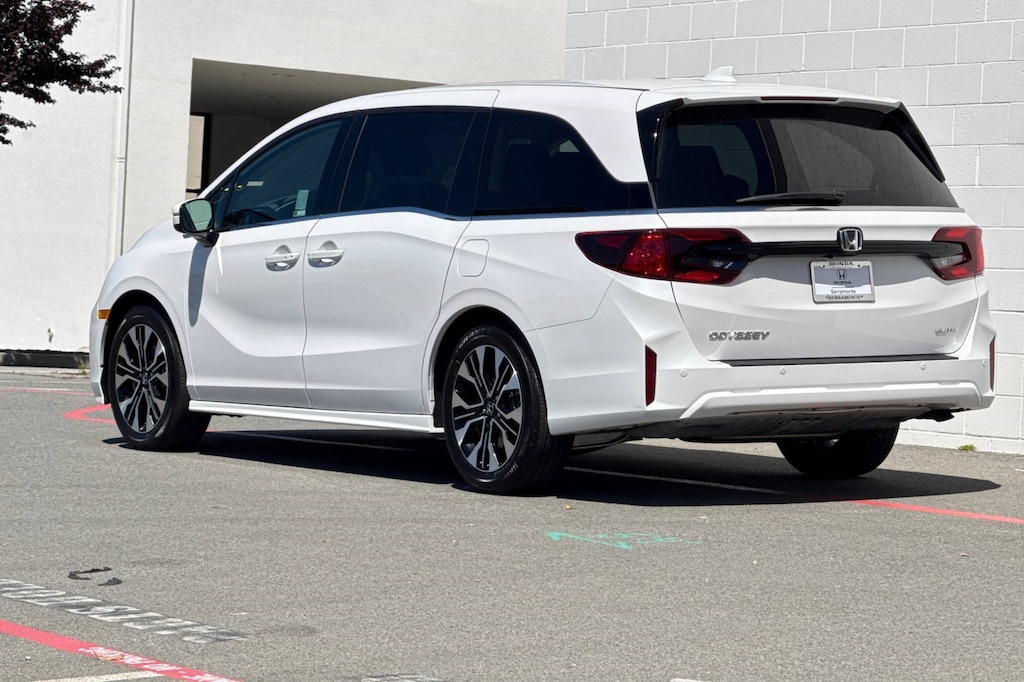 Certified 2026 Honda Odyssey Elite Van Passenger