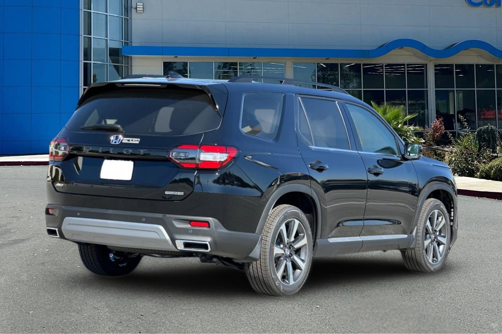 2025 Honda Pilot Touring photo 3
