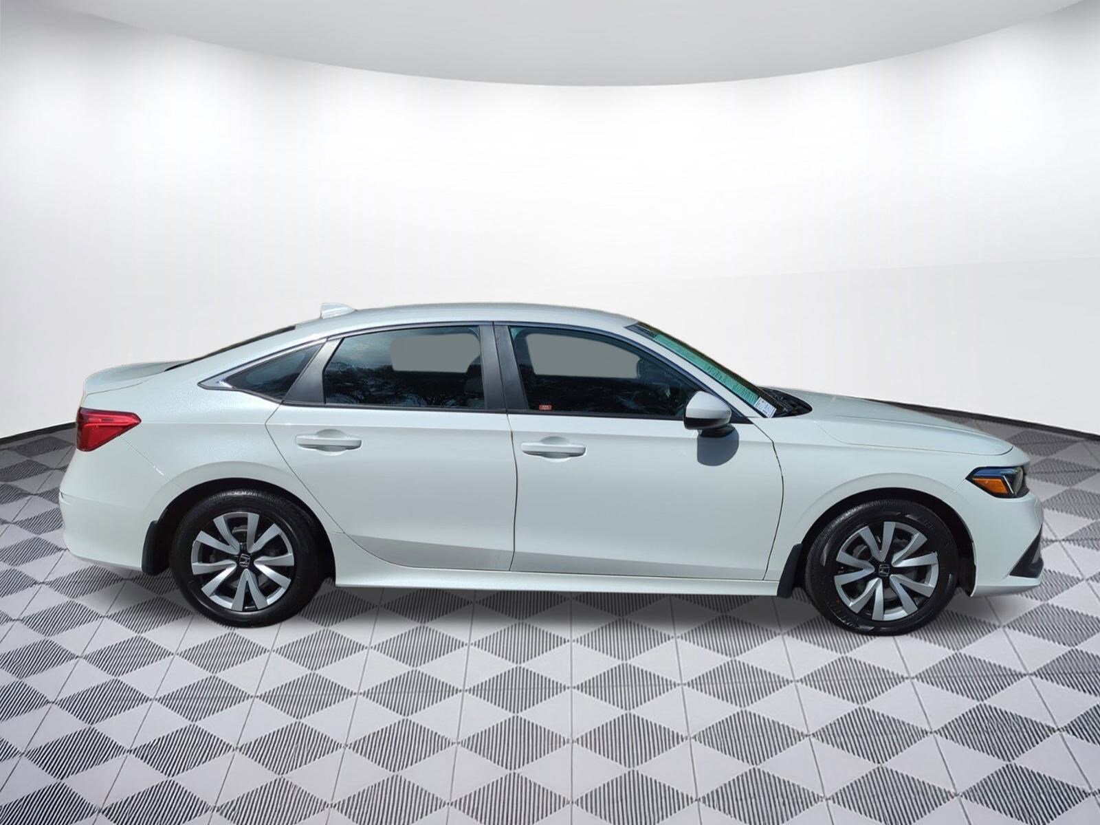 2024 Honda Civic LX photo 2