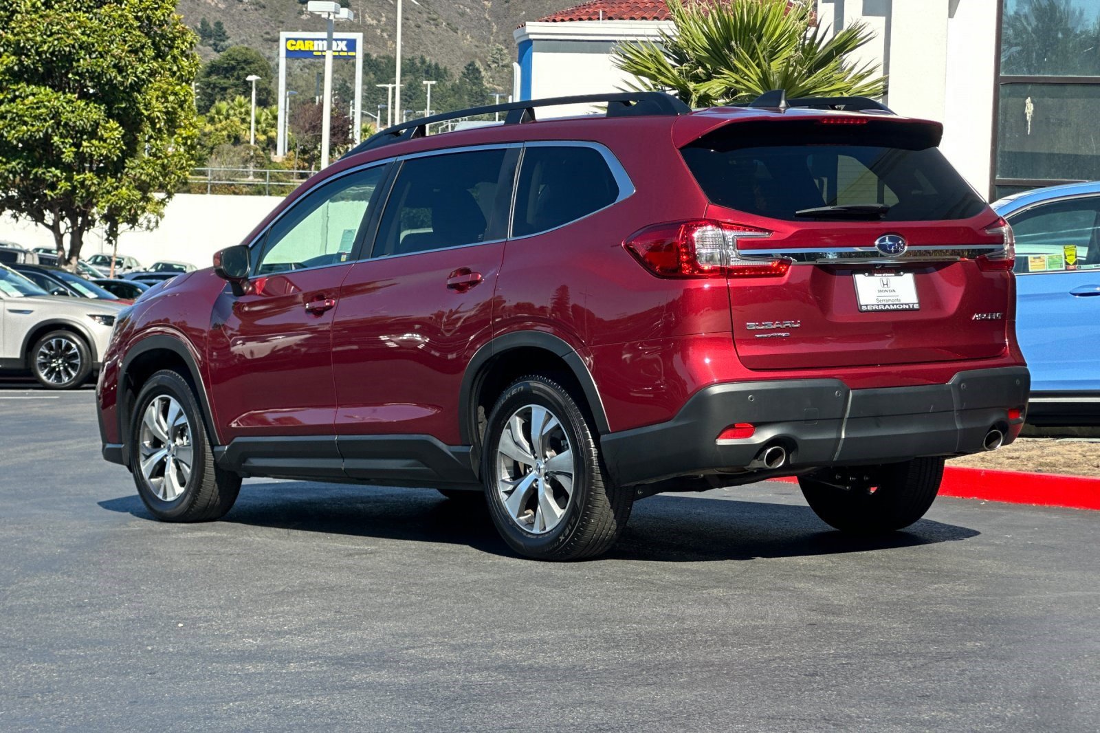 2024 Subaru Ascent Premium photo 3