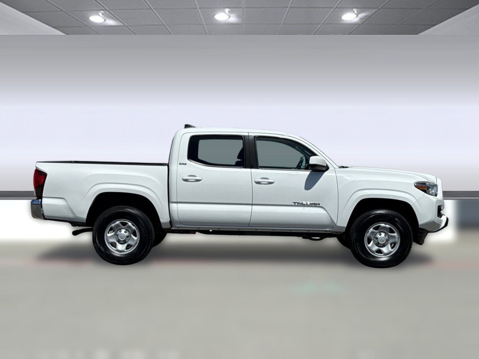 2019 Toyota Tacoma SR5 photo 3