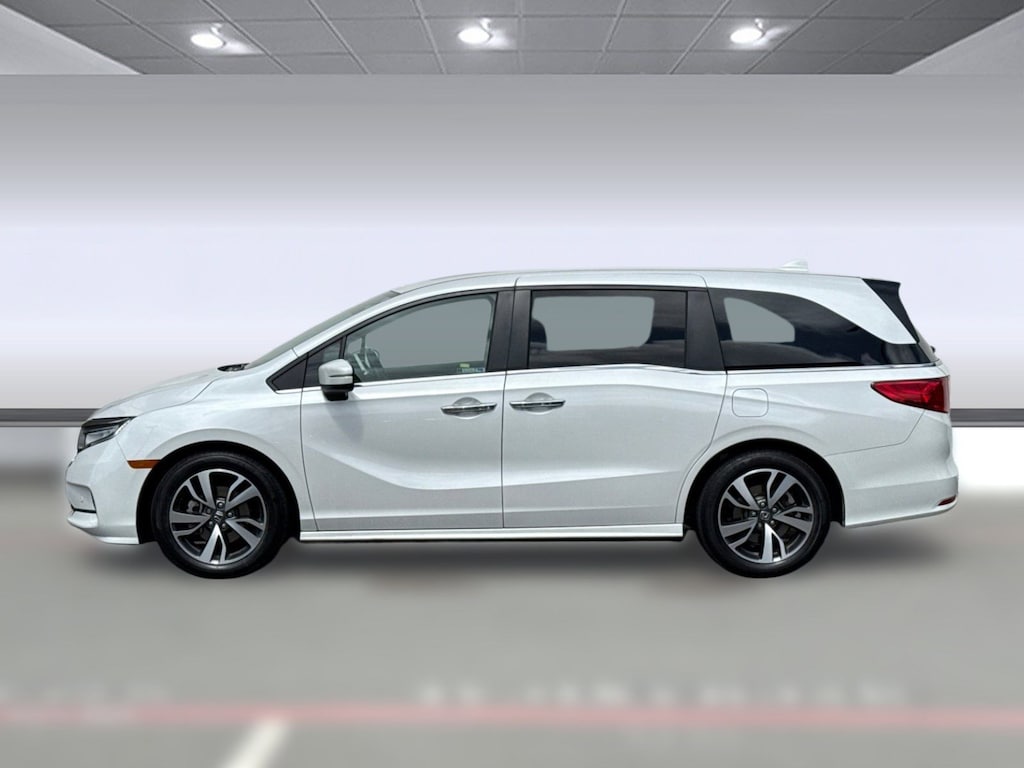 Certified 2023 Honda Odyssey Touring Van