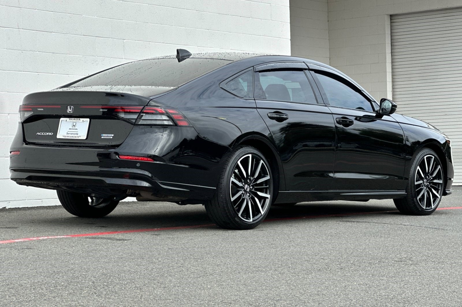 2024 Honda Accord Hybrid Touring photo 3