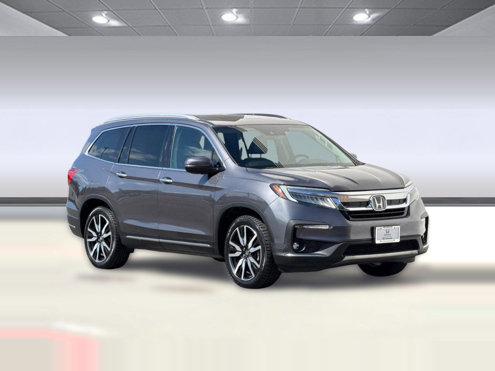 2020 Honda Pilot Touring 8 Passenger FWD photo 6