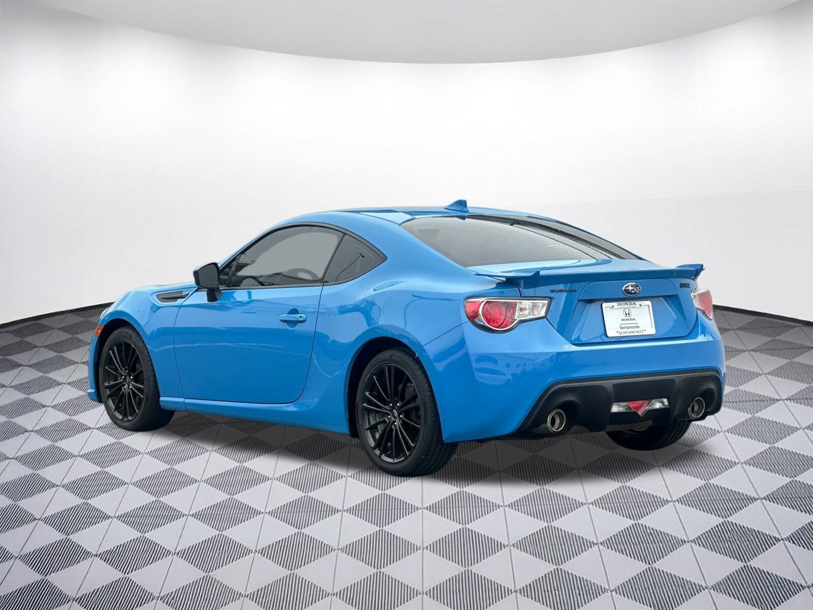 2016 Subaru BRZ photo 3