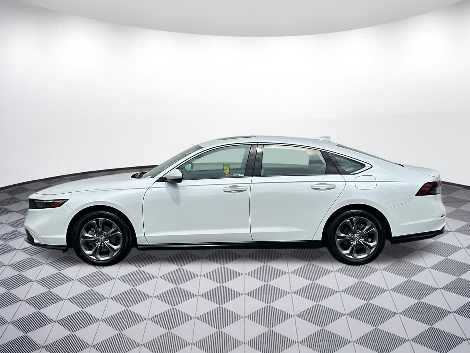 2023 Honda Accord EX photo 2