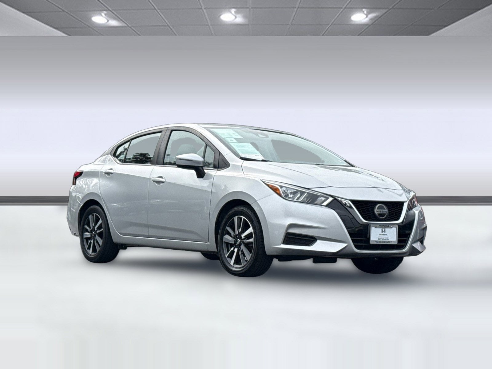 2021 Nissan Versa 1.6 SV photo 5