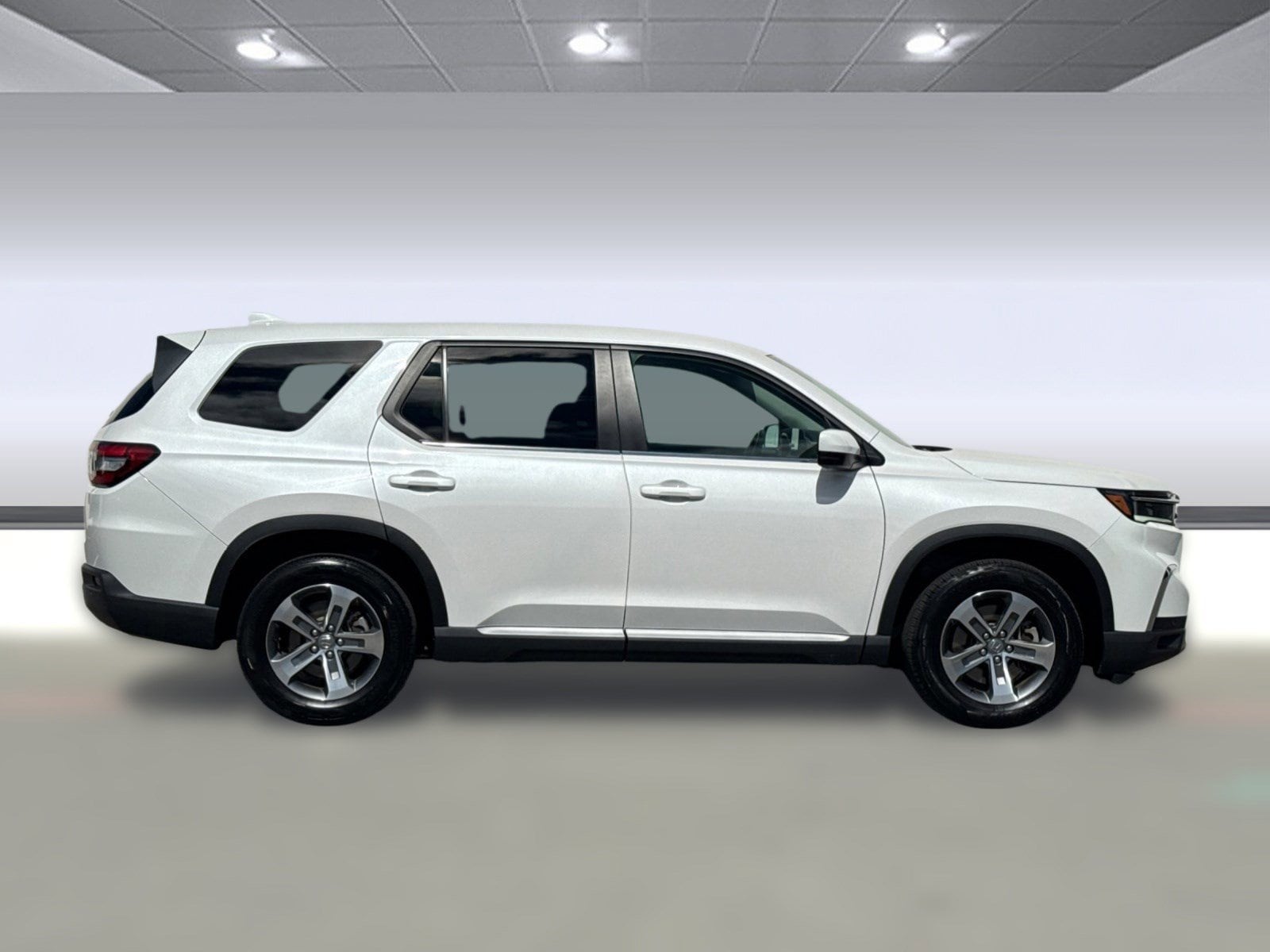 2024 Honda Pilot EX-L 7 Passenger photo 6