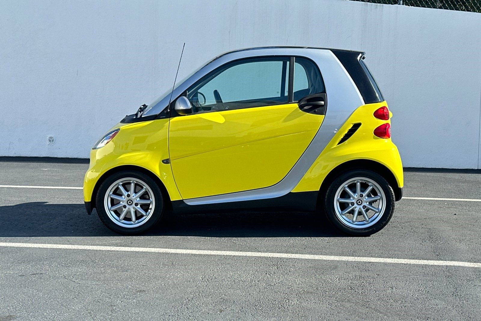 Used 2008 smart fortwo pure with VIN WMEEJ31X78K200908 for sale in Colma, CA