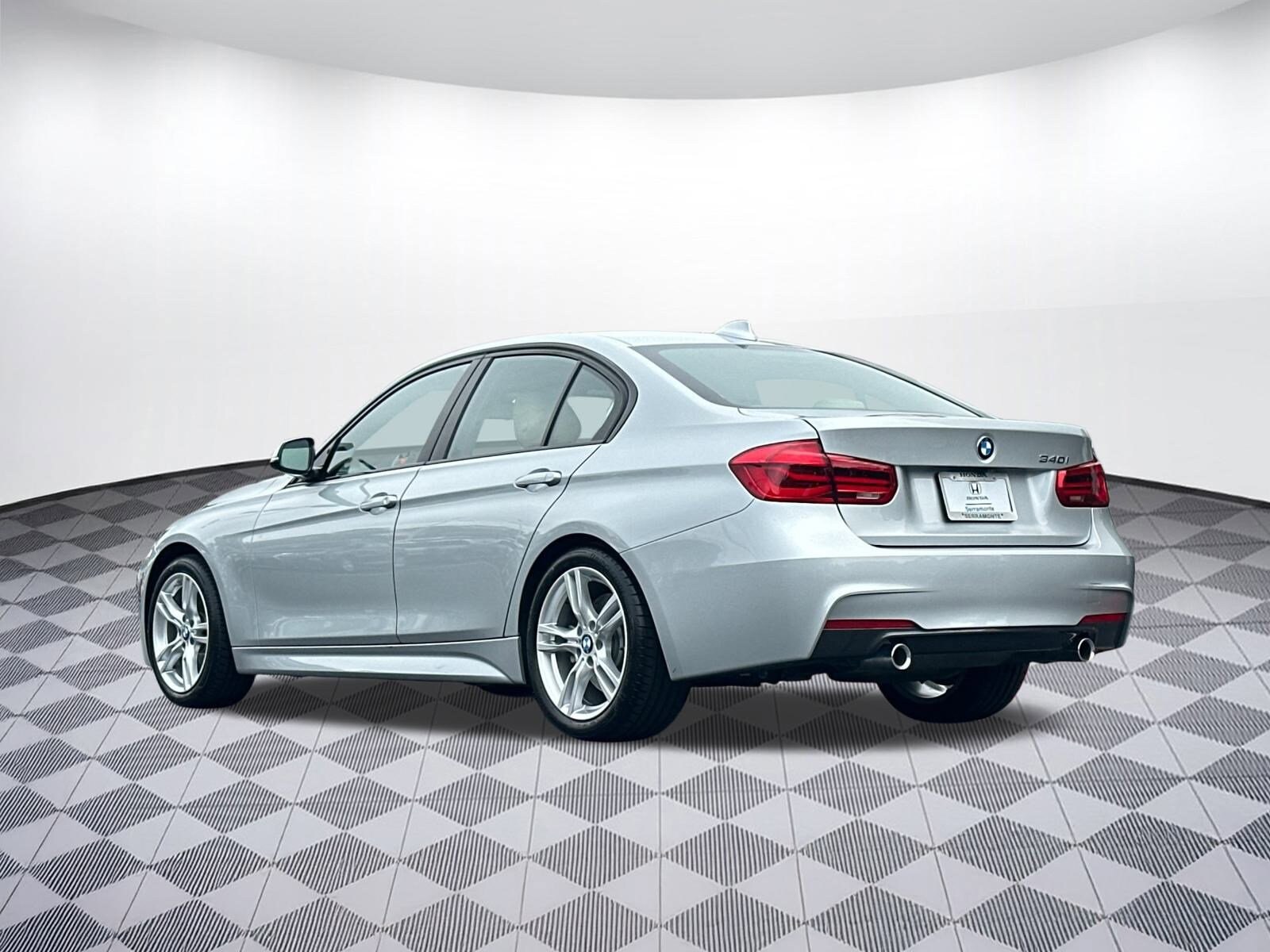 2018 Bmw 340i Sedan photo 3