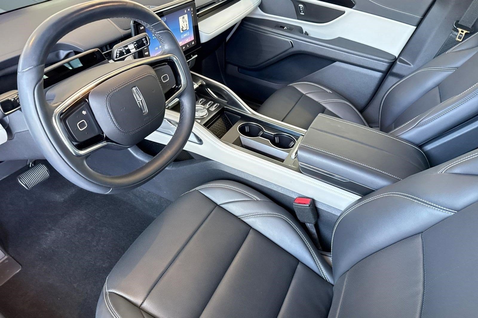 Nautilus Premiere SUV
