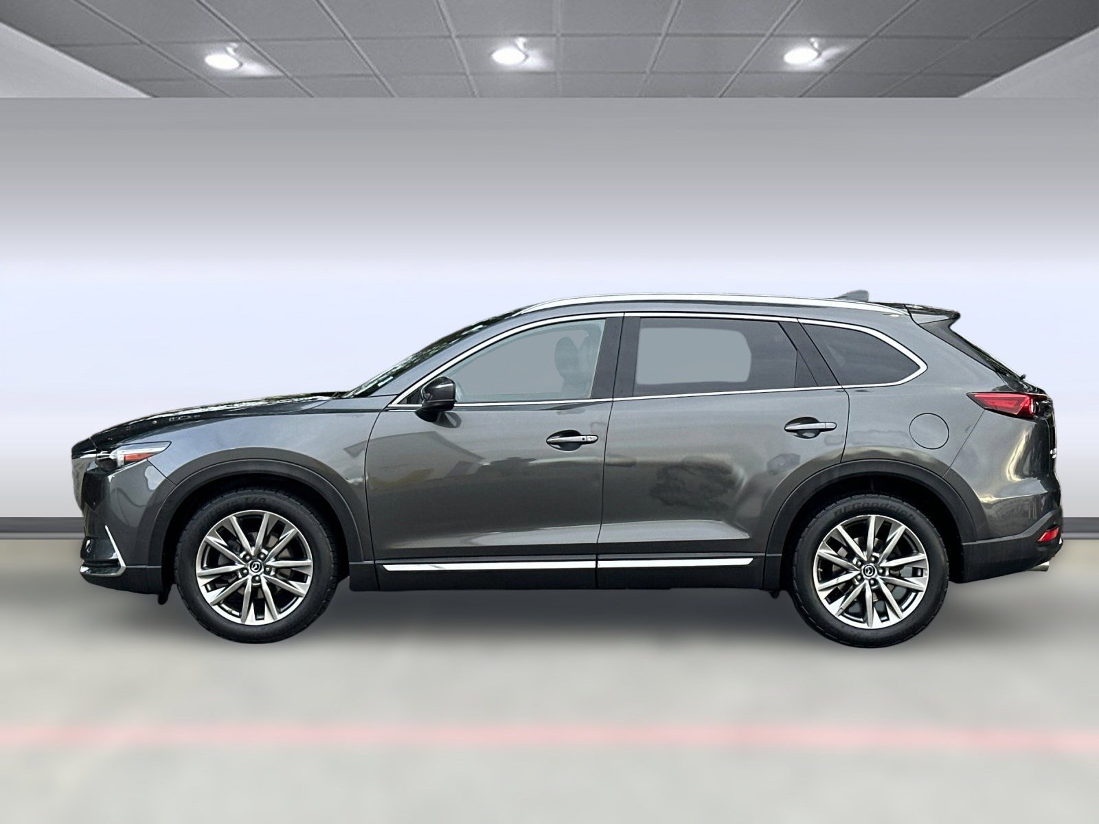 2018 Mazda CX-9 Signature photo 2