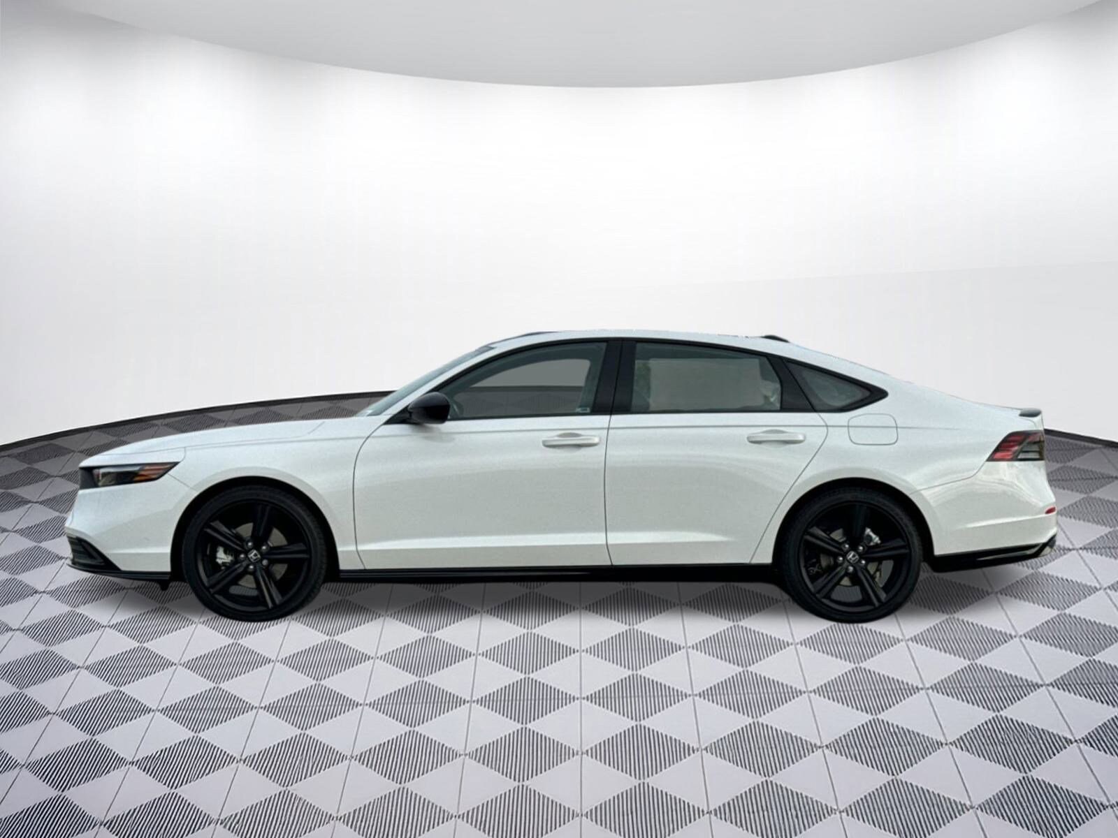 2025 Honda Accord Hybrid Sport-L photo 2