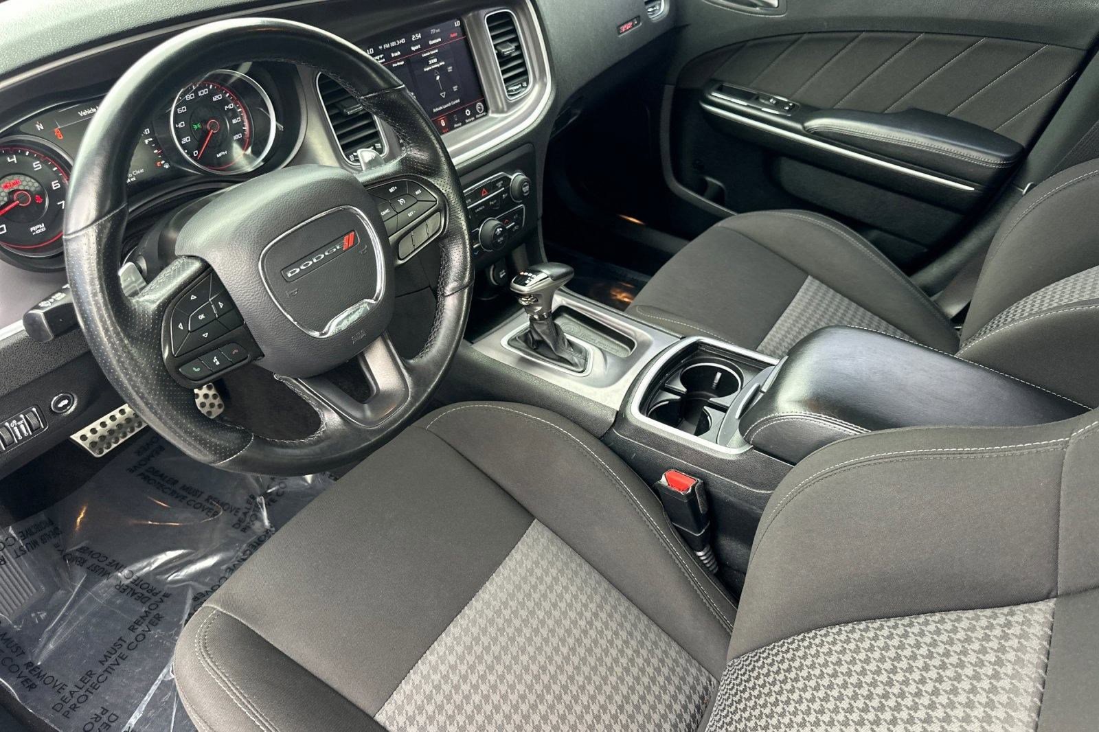 2020 Dodge Charger Scat Pack photo 4