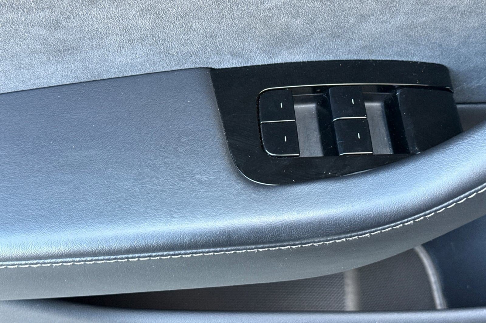 2018 Tesla Model 3 Long Range Dual Motor - Photo 12