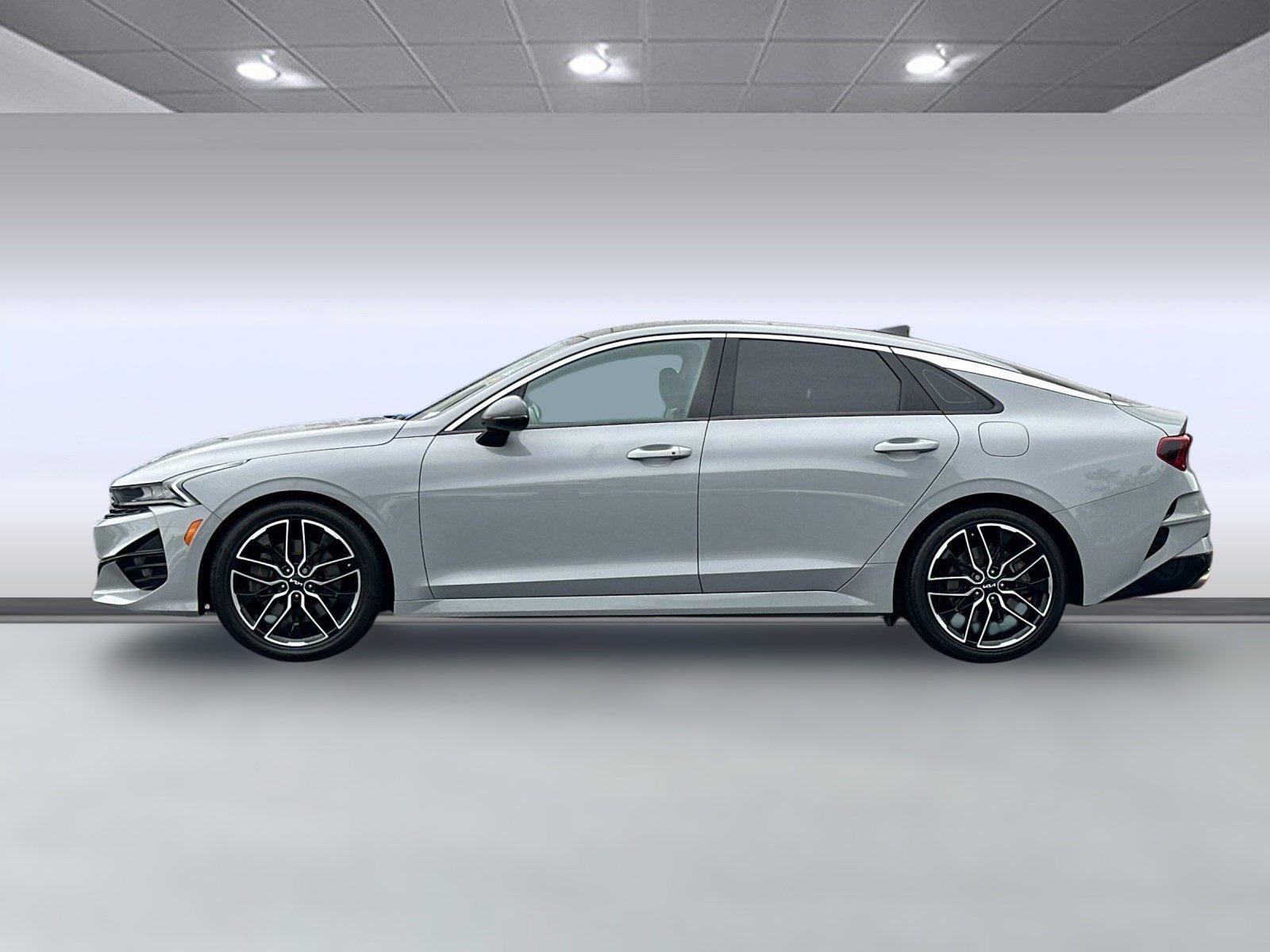 2023 Kia K5 GT photo 2