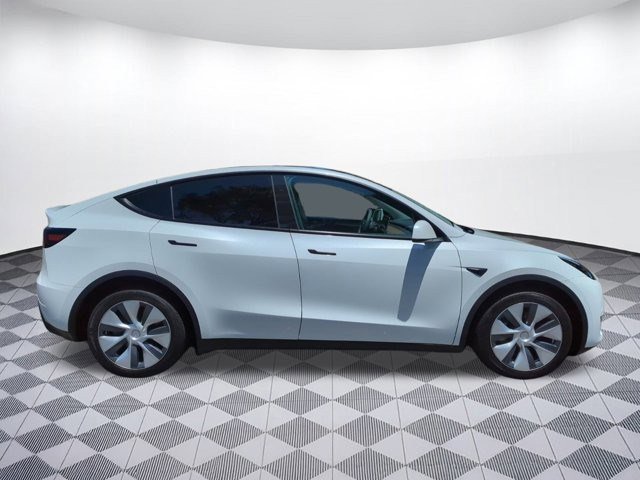 Used 2023 Tesla Model Y Long Range with VIN 7SAYGDEE4PF847953 for sale in Kansas City