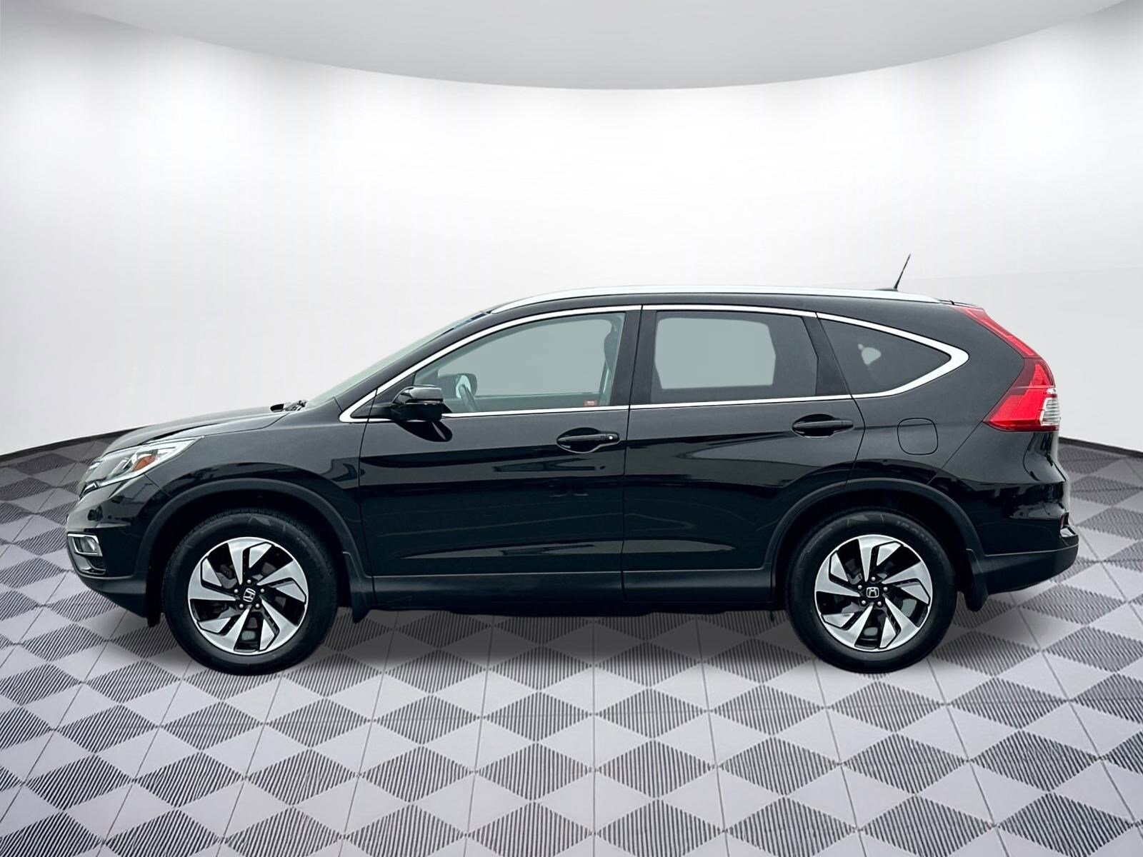 2015 Honda CR-V Touring photo 2