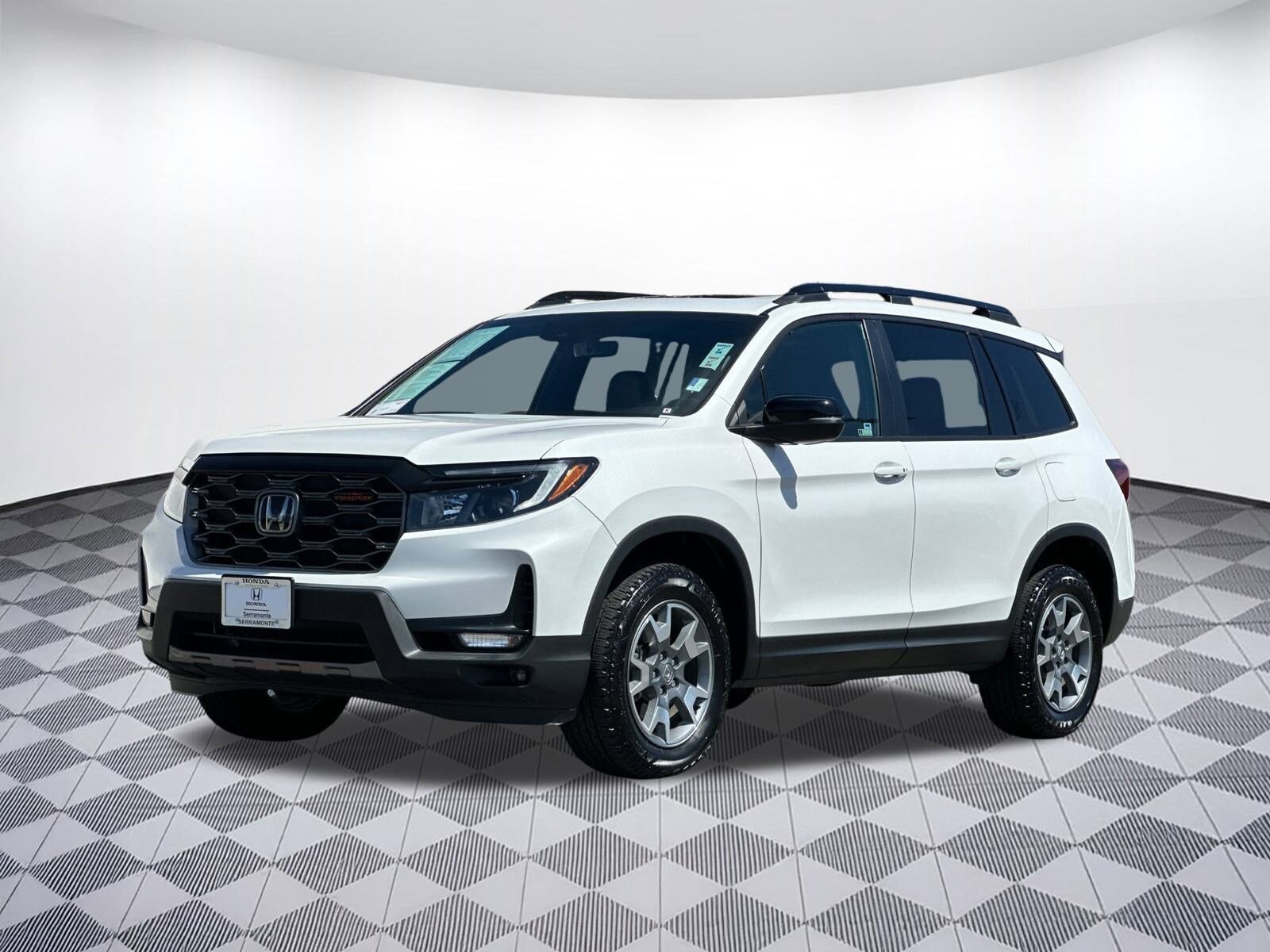 2023 Honda Passport TrailSport photo 2