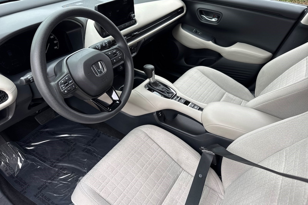 Certified 2025 Honda HR-V LX SUV