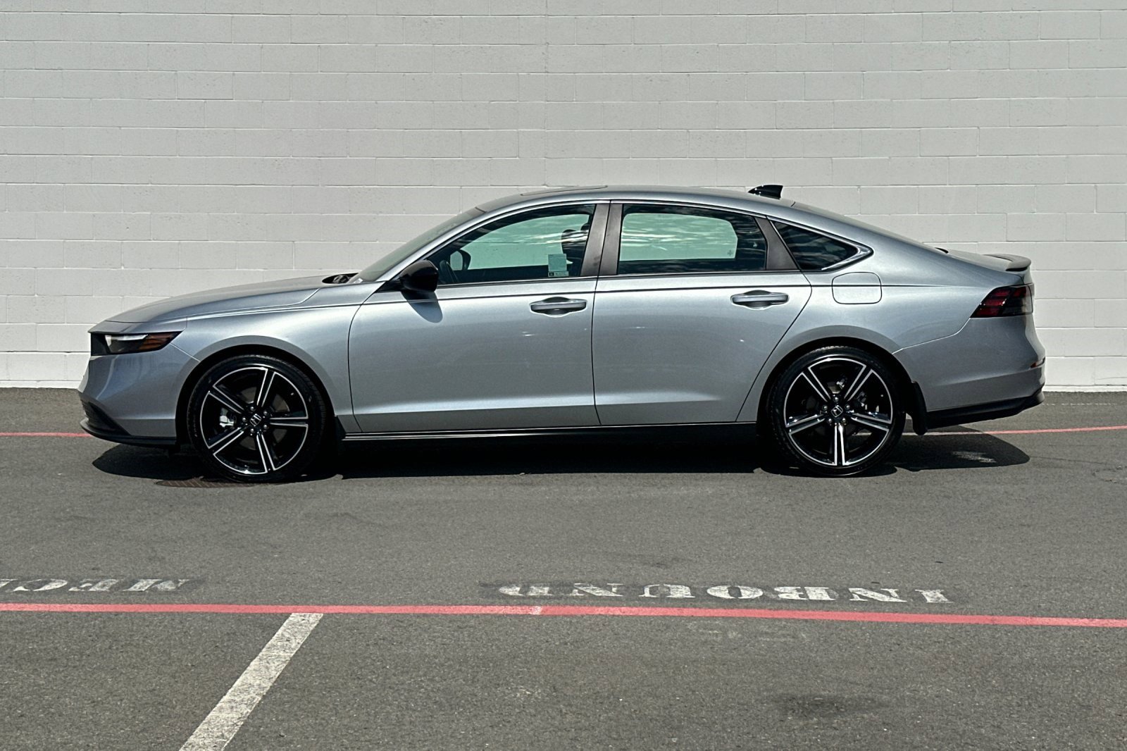 2024 Honda Accord Hybrid Sport photo 2