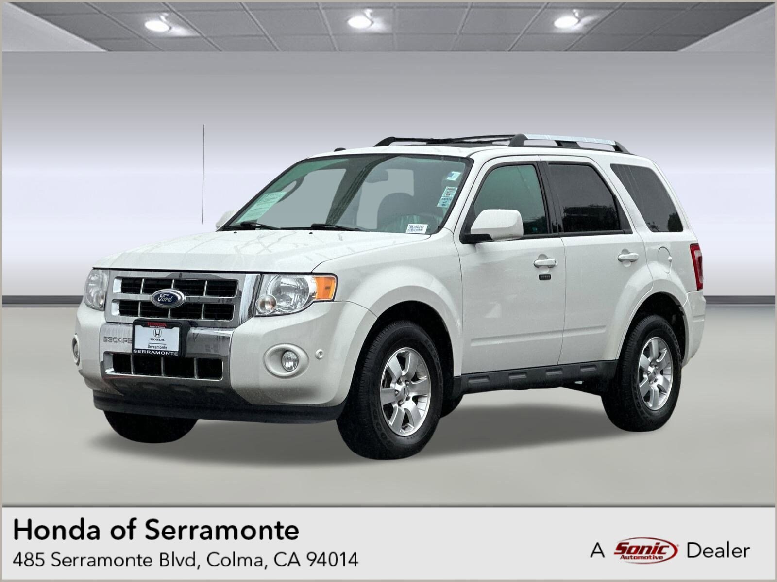 2011 Ford Escape Limited's photo