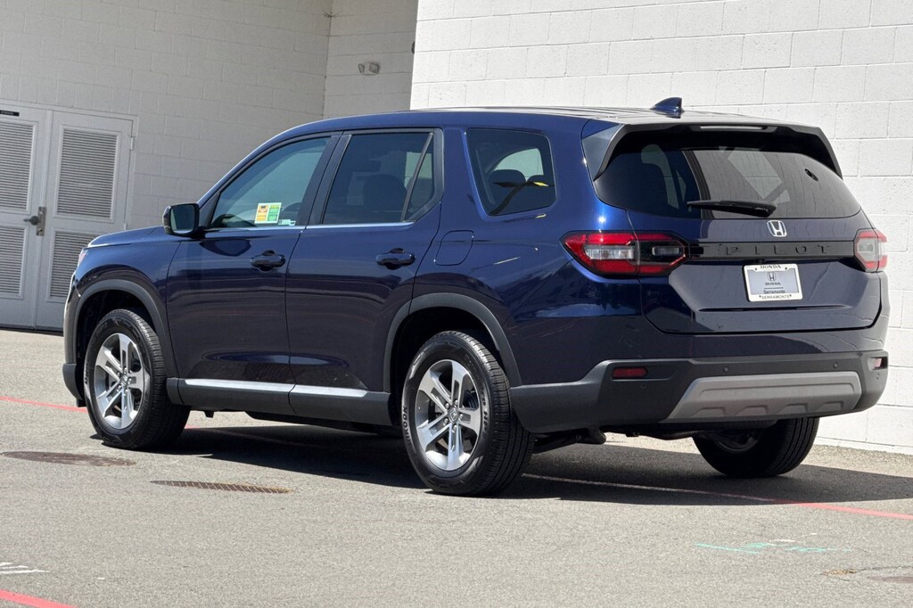 Certified 2023 Honda Pilot EX-L 8 Passenger SUV