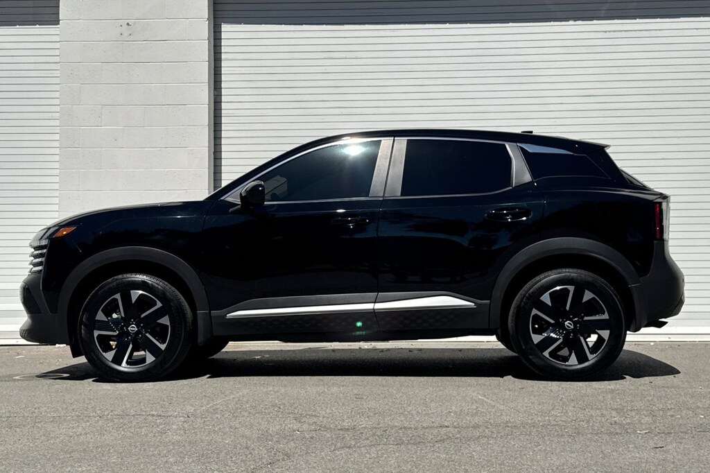 Used 2025 Nissan Kicks SV SUV
