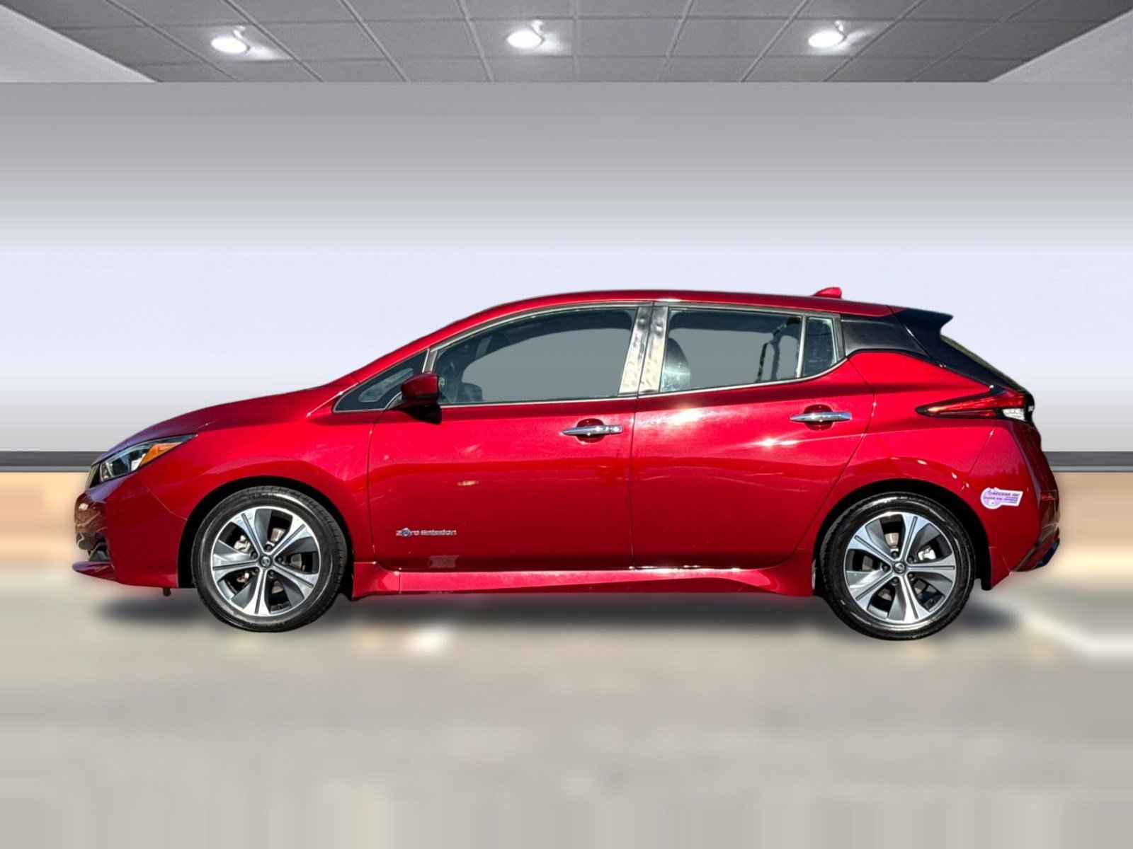 Used 2018 Nissan LEAF SV with VIN 1N4AZ1CPXJC311062 for sale in Colma, CA