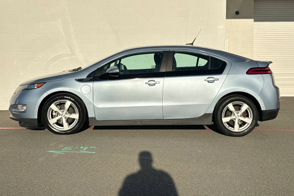 Used 2014 Chevrolet Volt Base Hatchback