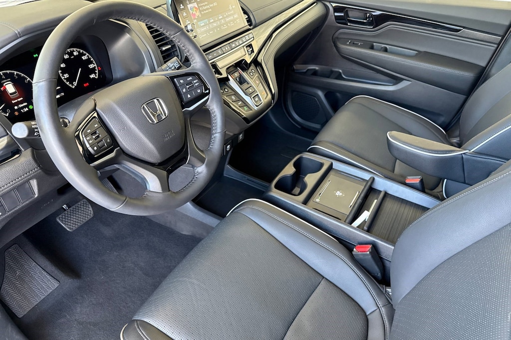 Certified 2026 Honda Odyssey Elite Van Passenger