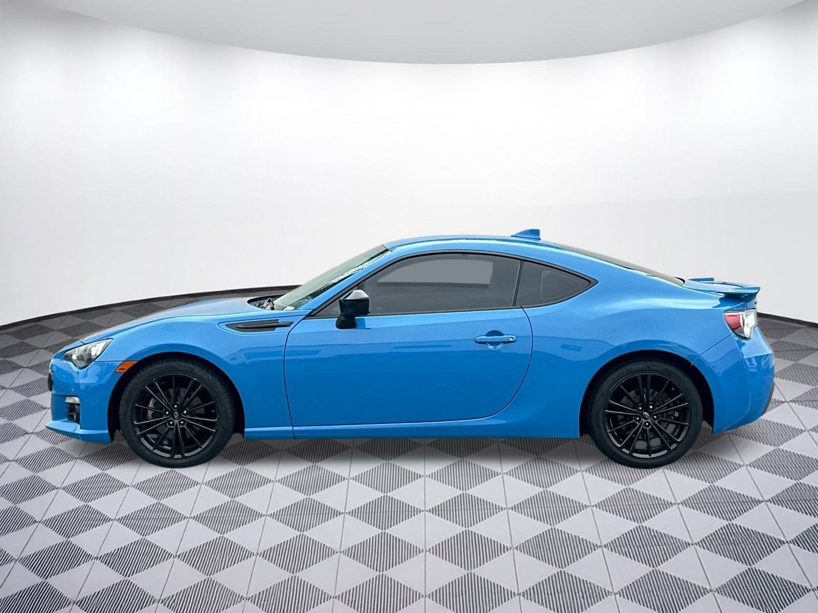 2016 Subaru BRZ photo 2