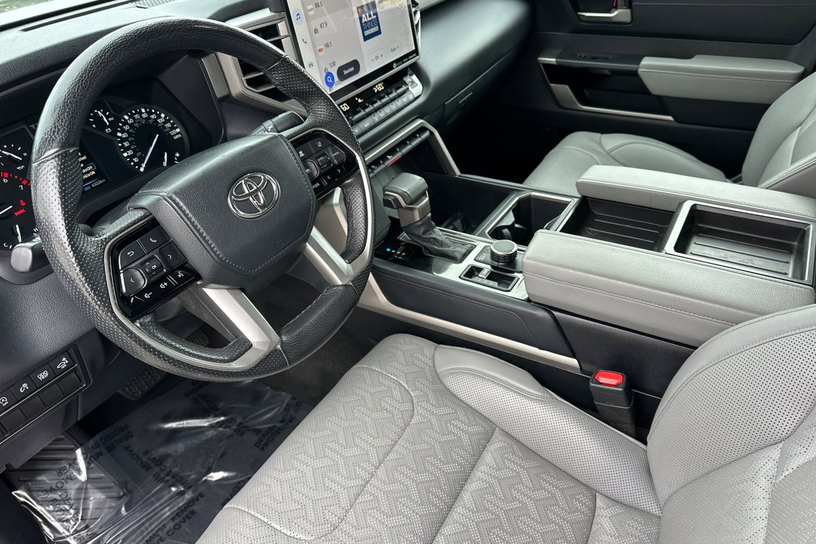 2022 Toyota Tundra Limited CrewMax photo 4