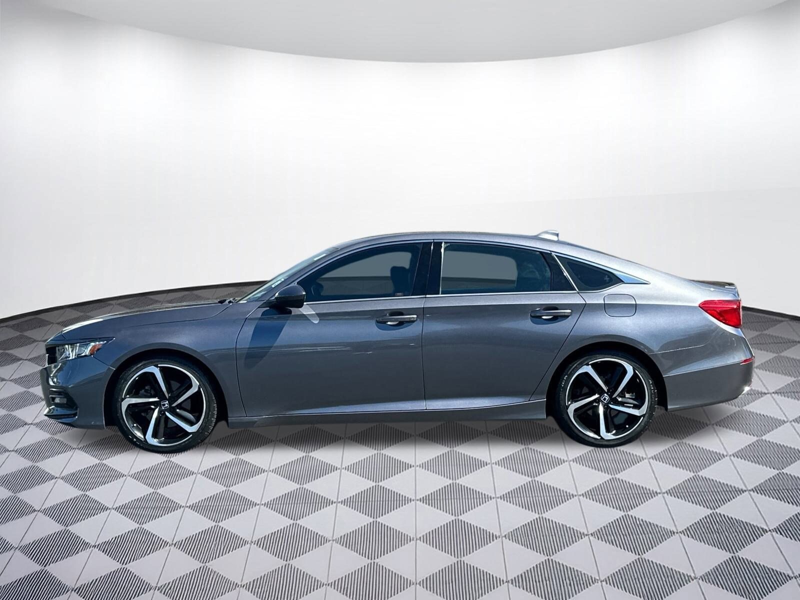 2018 Honda Accord Sport 1.5T photo 2