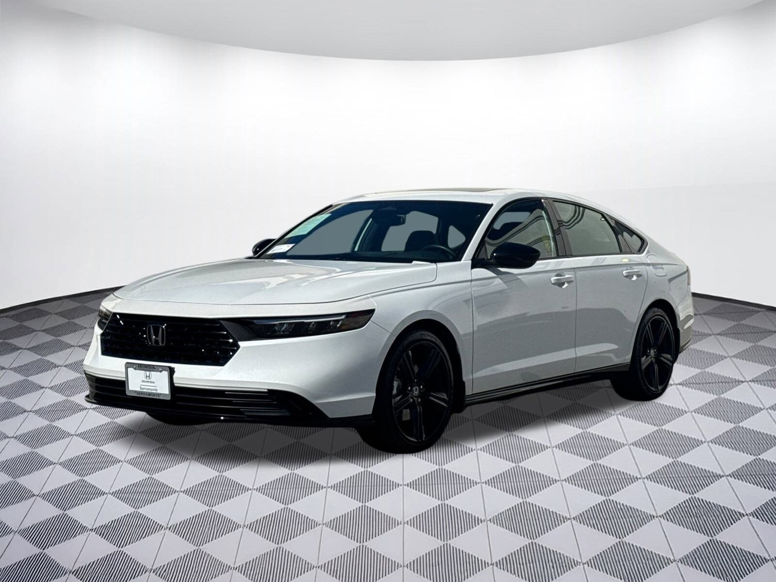 2024 Honda Accord Hybrid Sport-L photo 2