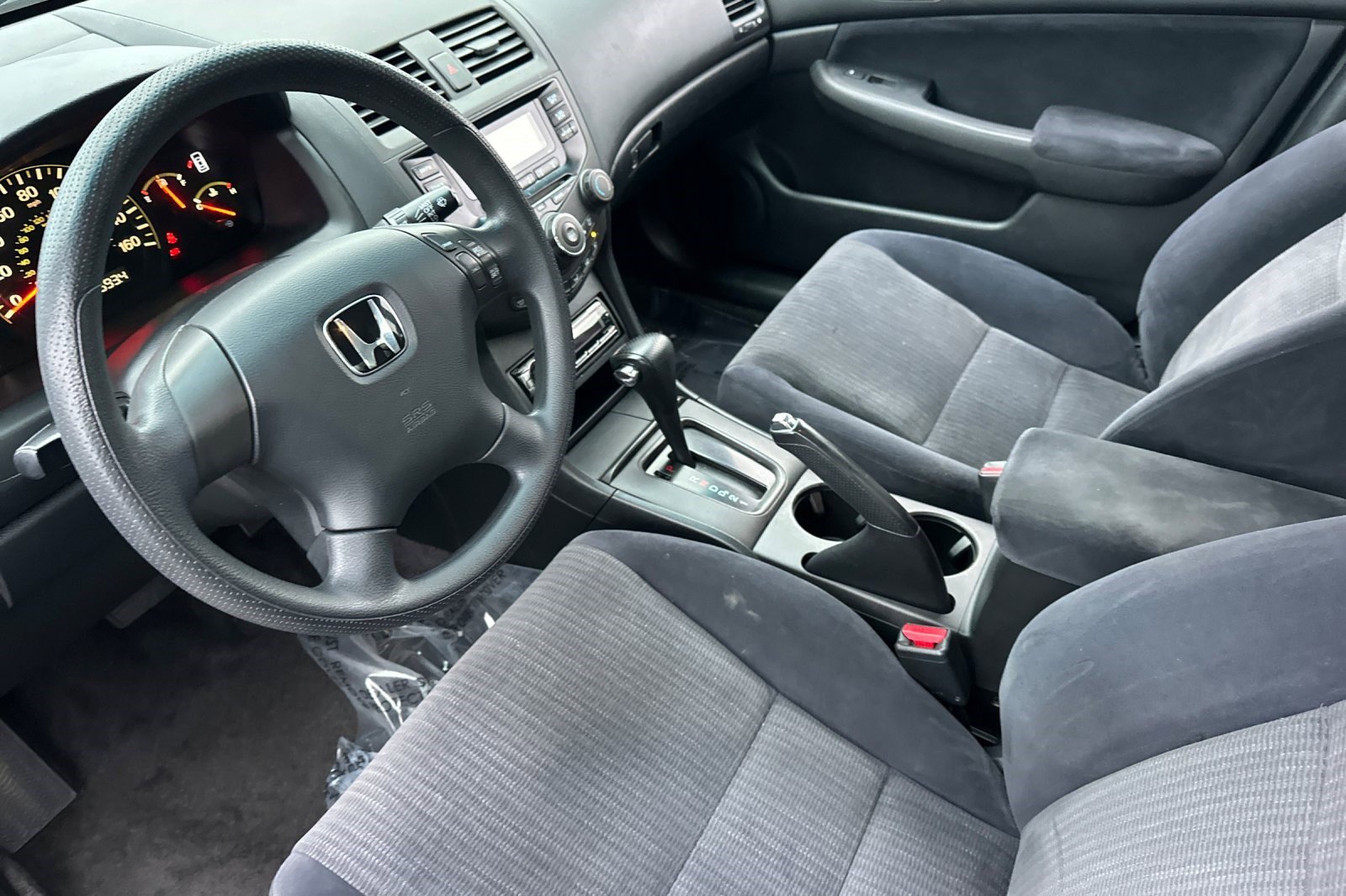 2003 Honda Accord LX photo 4