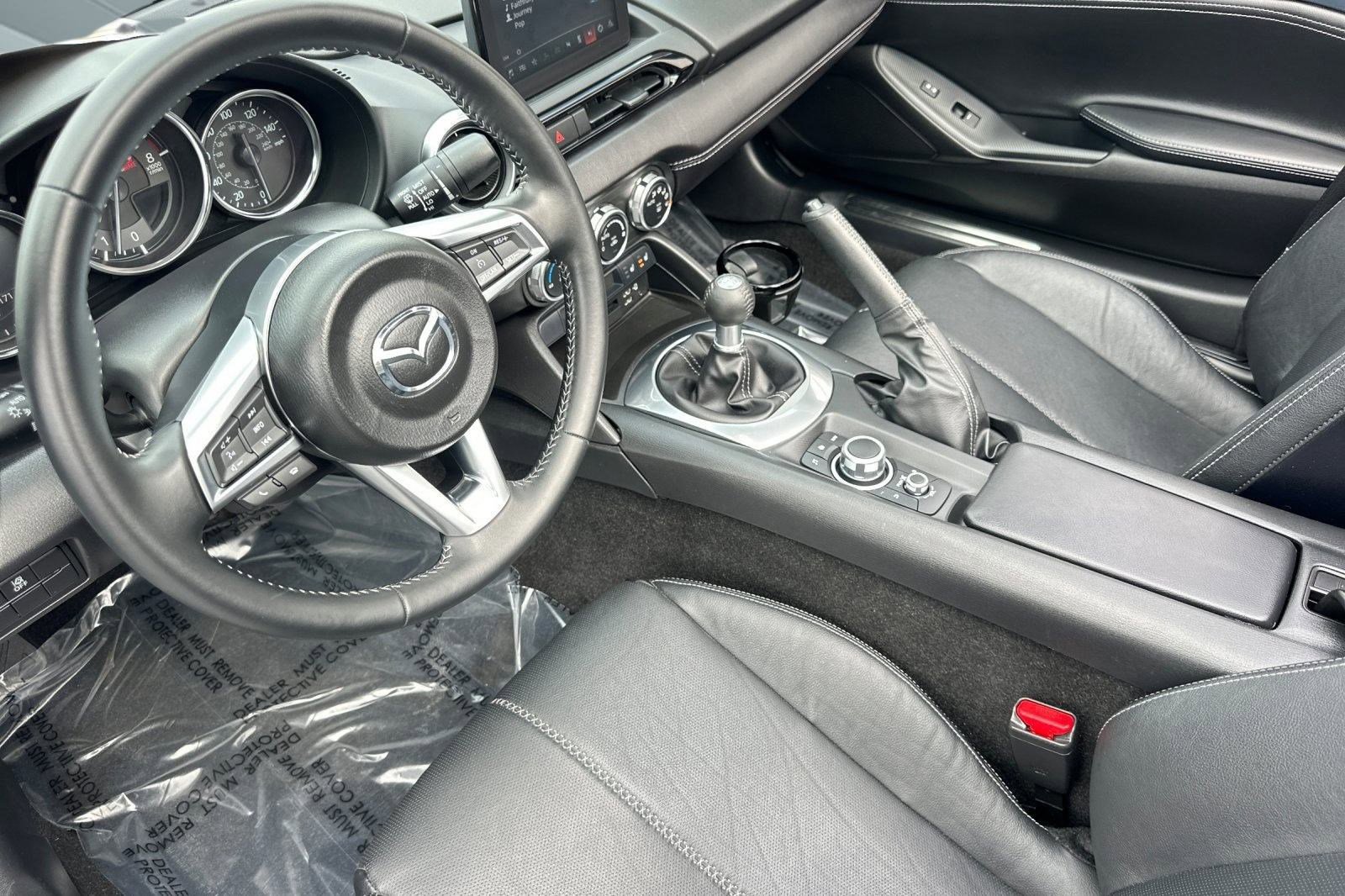 2021 Mazda MX-5 Miata Miata Grand Touring photo 4