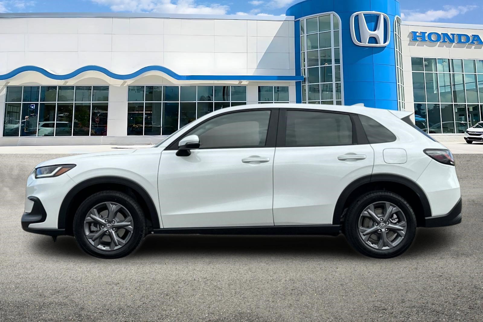 2026 Honda HR-V LX photo 2