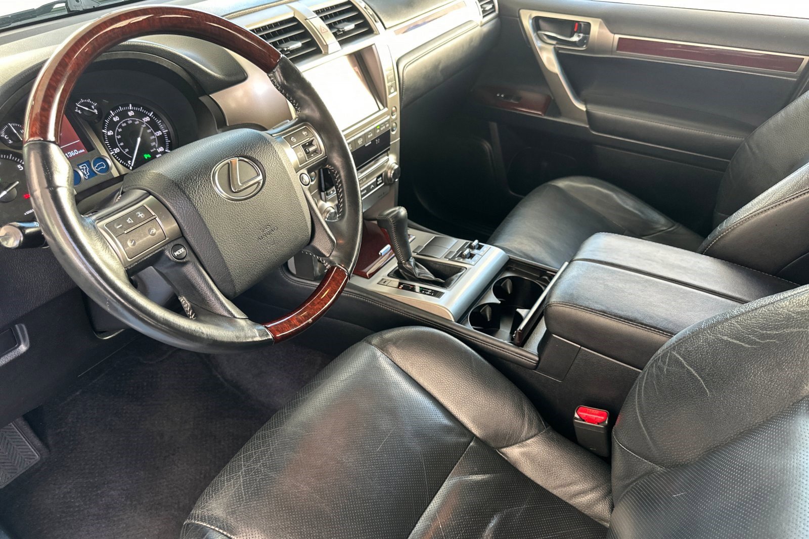 2015 Lexus GX 460 photo 4