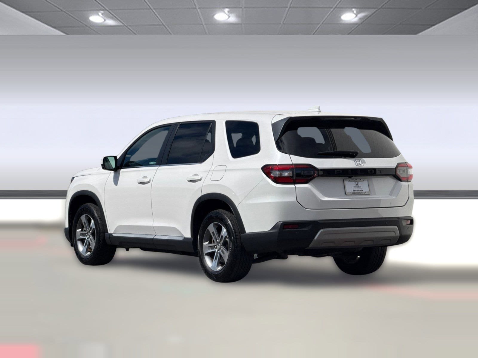 2024 Honda Pilot EX-L 7 Passenger photo 2