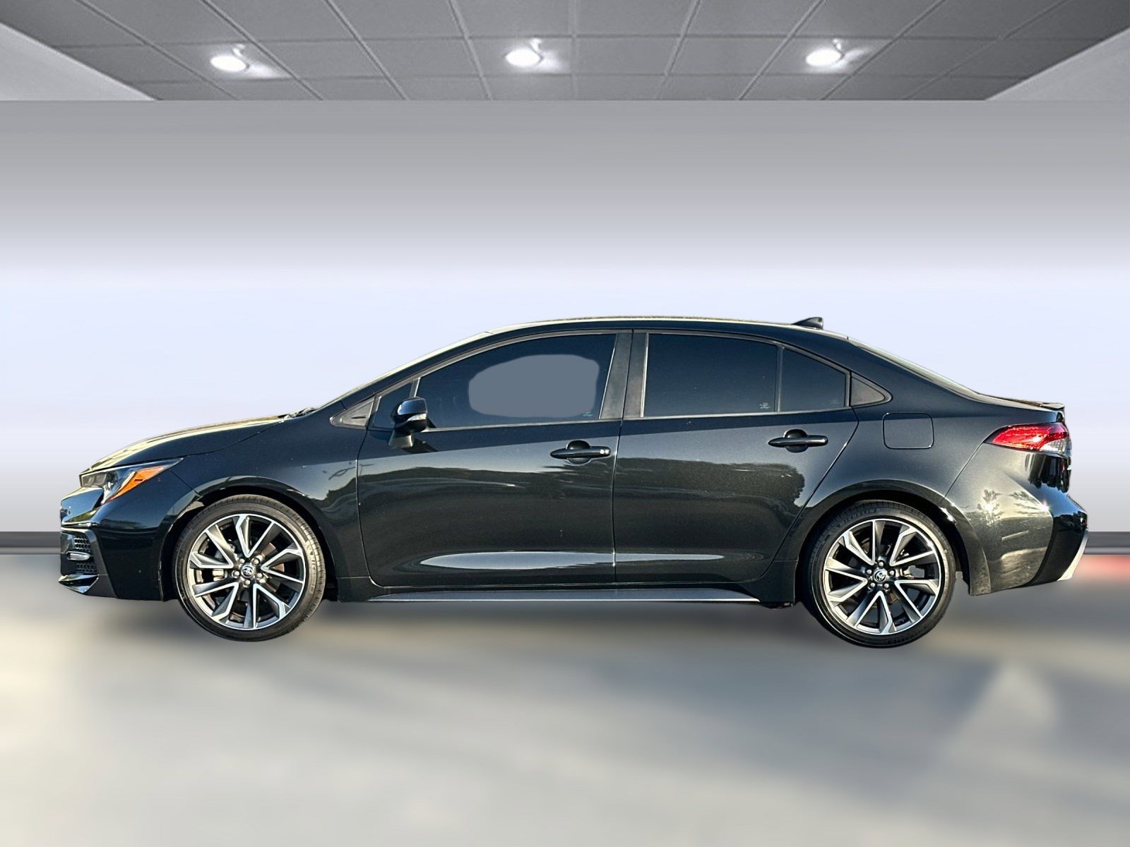 2021 Toyota Corolla SE photo 2