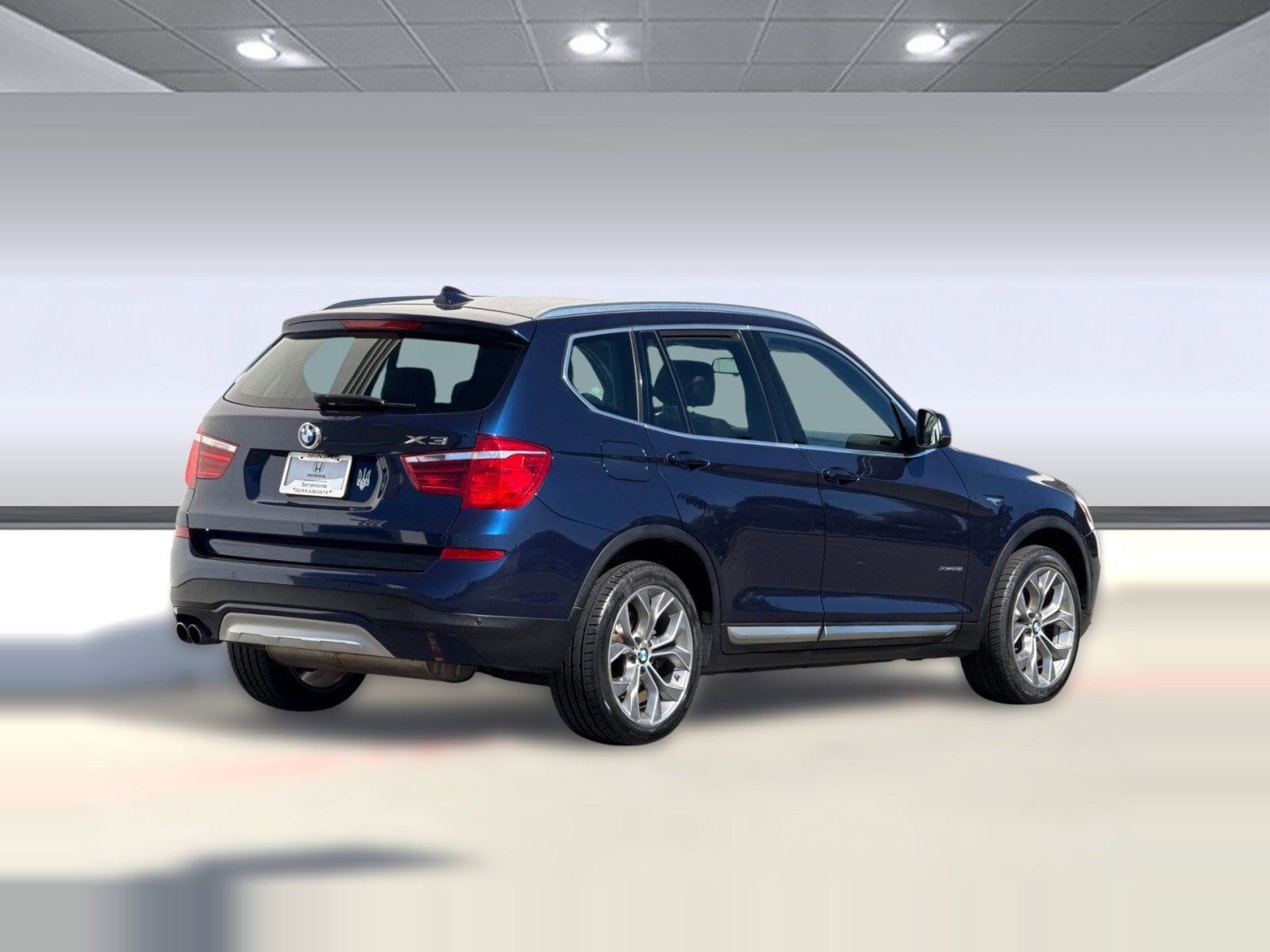 2017 BMW X3 xDrive28i photo 3